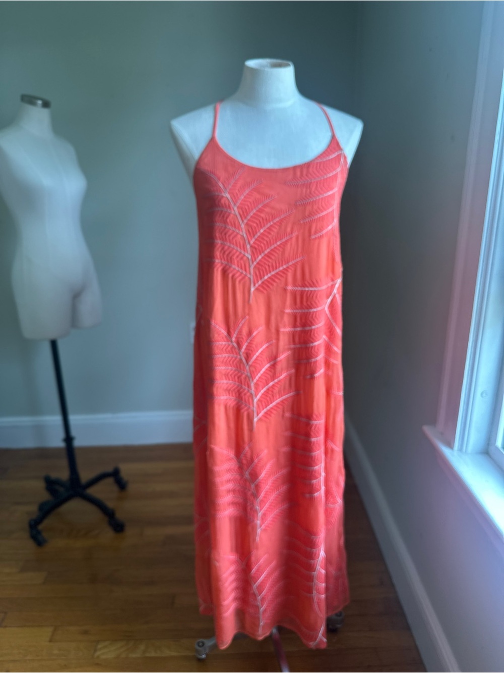 Alice and Olivia Sleeveless Coral Maxi Dress with Leaf Embroidery